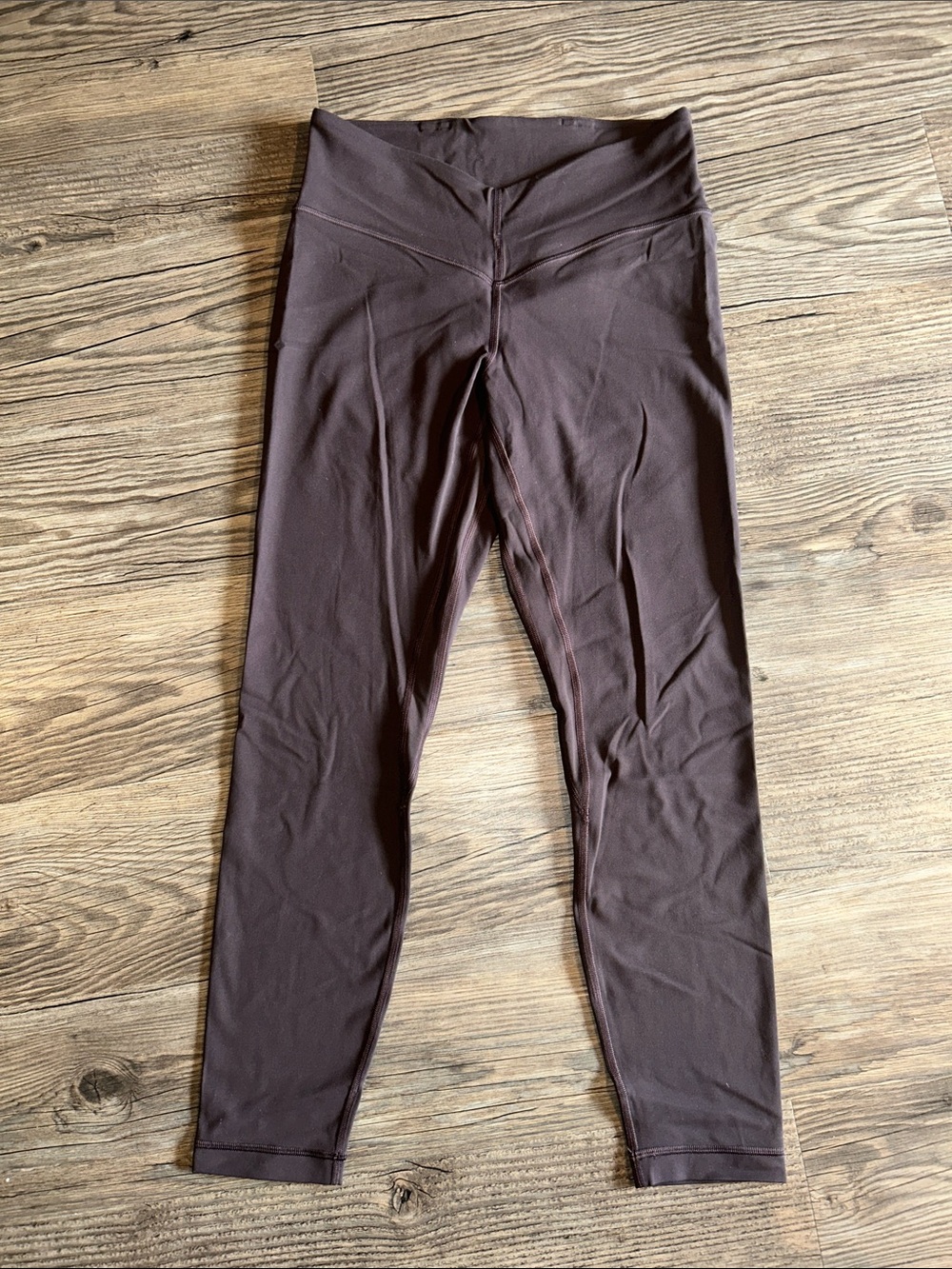 lululemon athletica Espresso V Waist Leggings (25 inch)